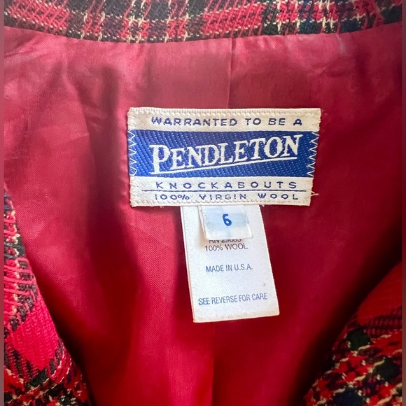 Red Pendleton Tartan Christmas Blazer with gold buttons - Picture 2 of 9